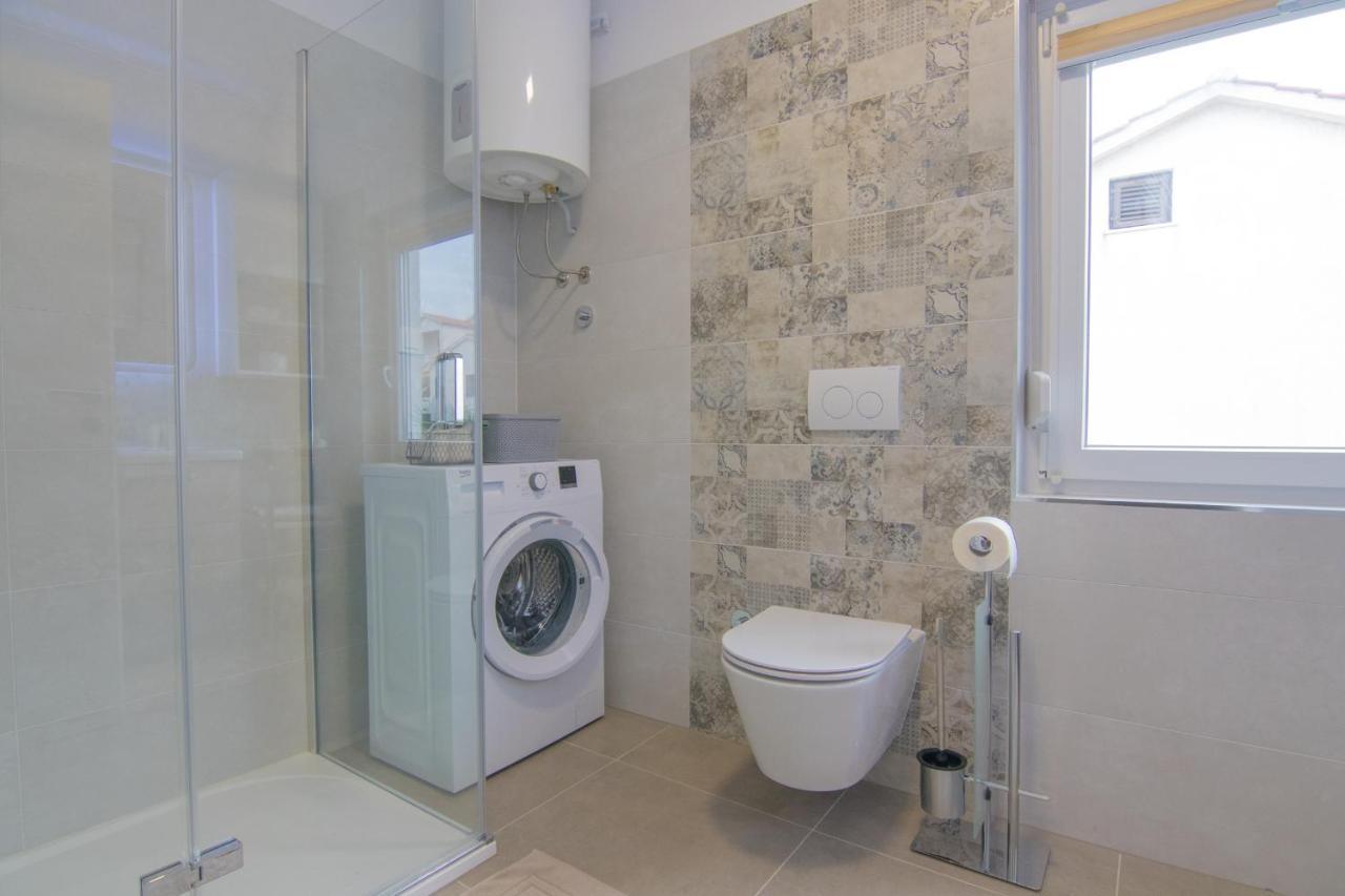 Apartment Neda Krk Town Esterno foto
