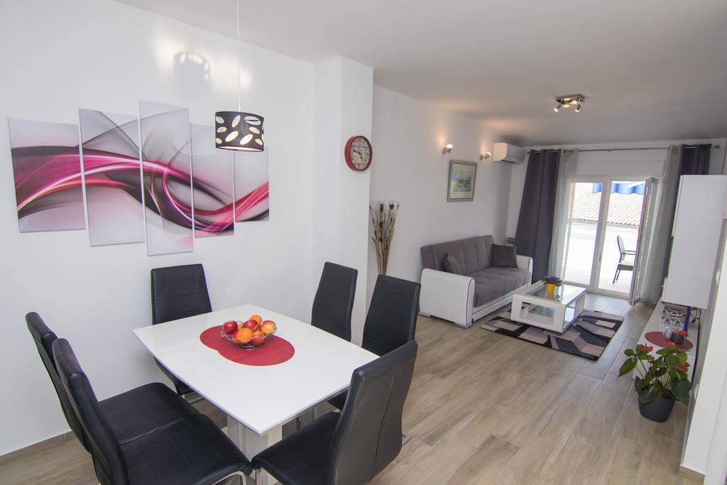 Apartment Neda Krk Town Esterno foto