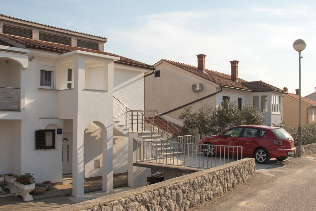 Apartment Neda Krk Town Esterno foto